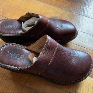 Born Women's Brown Leather Flats sz. 7